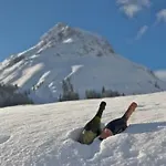 - Legendary Alpesi faház *