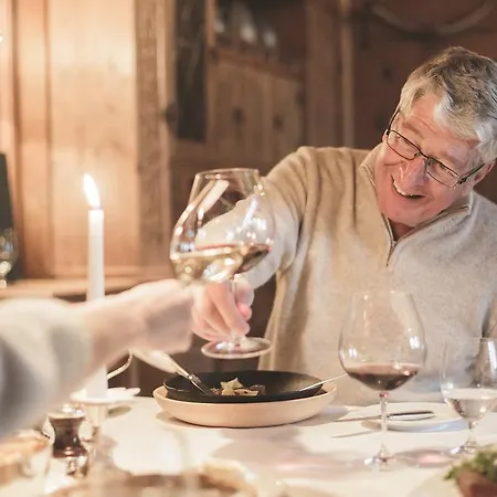 Alpehytte - Legendary